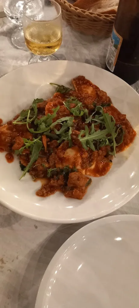 Valentina Mazz_La Vecchia Fattoria_Brolo_review