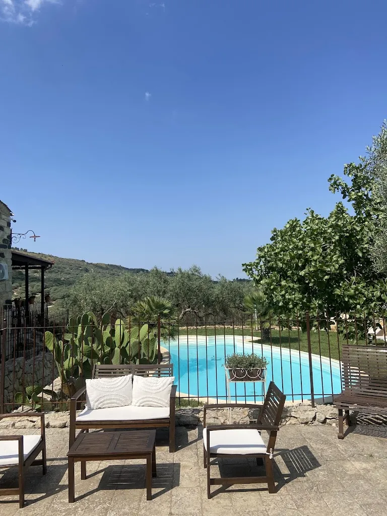 Denise Grech_Stay_Buccheri_review