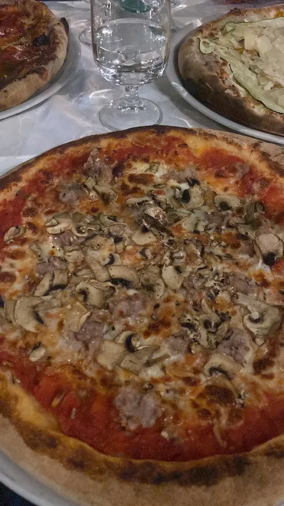 GianLuca_Ristorante Pizzeria La Pineta_Buccheri_review