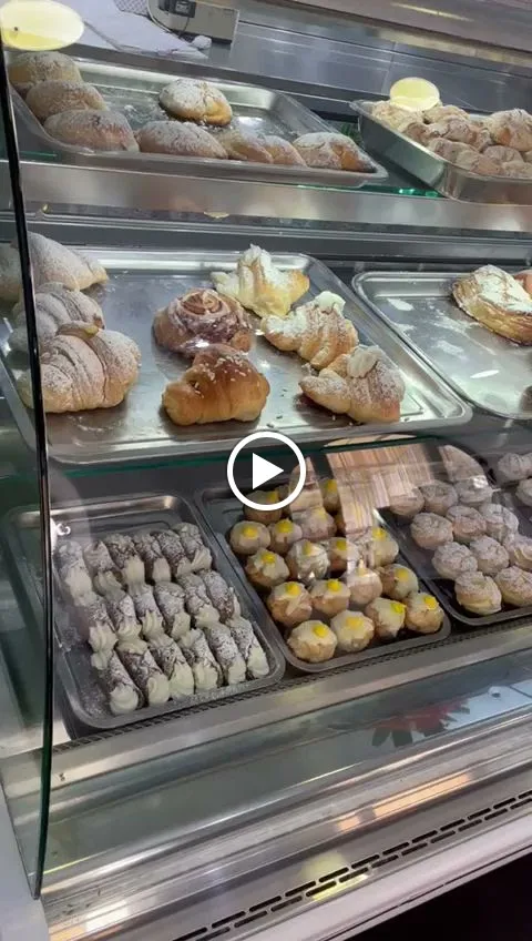 Cangialosi's Hollywood FOOD restaurant in Borgetto