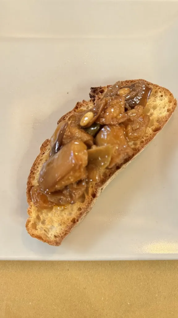 Sarah Bonham_Ochianu_Calascibetta_review