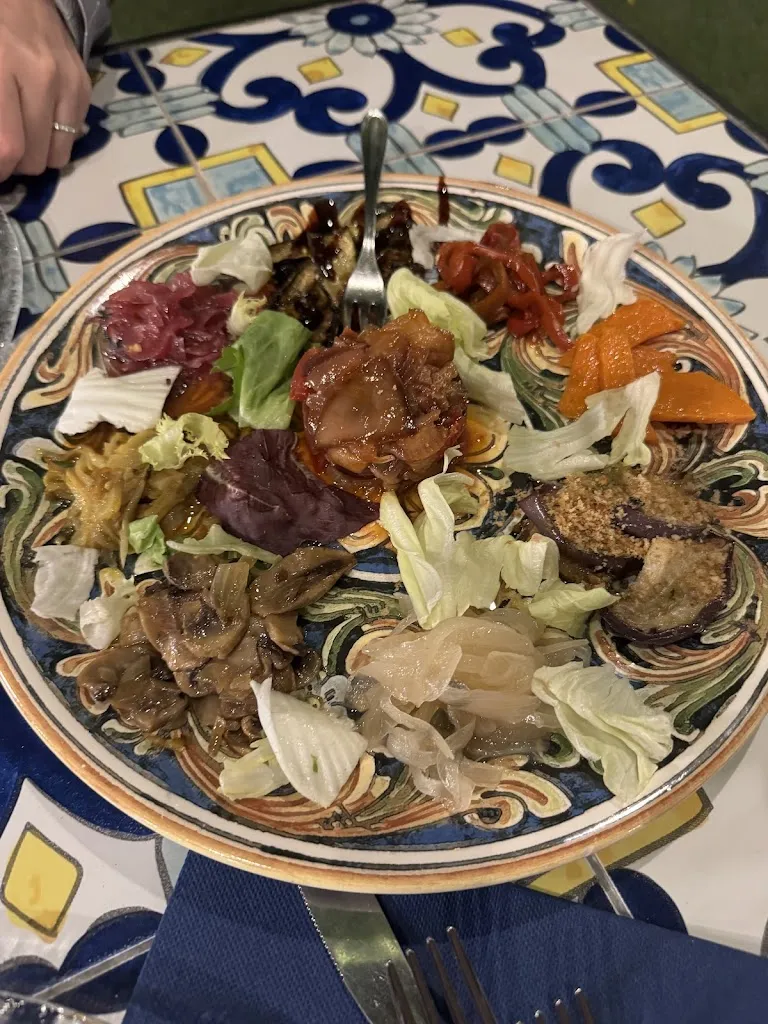 Inna Adamova_Bistrò Paradiso con giardino_Calascibetta_review