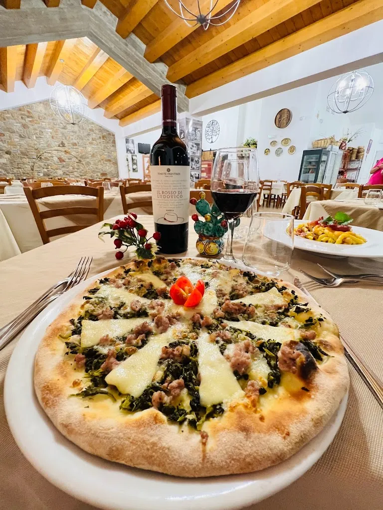 A Ficurinnia Pizzeria e Ristorante_Caccamo_slider_image_3