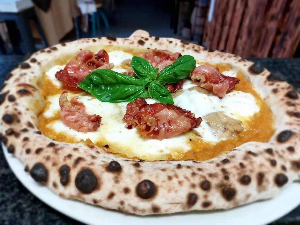 Menu_Pizzicotto da Napoli_Brucoli_image_5