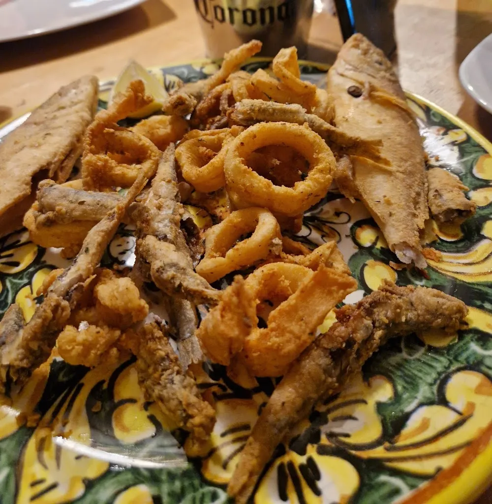 madalina georgiana_Surf House Sicily_Brucoli_review