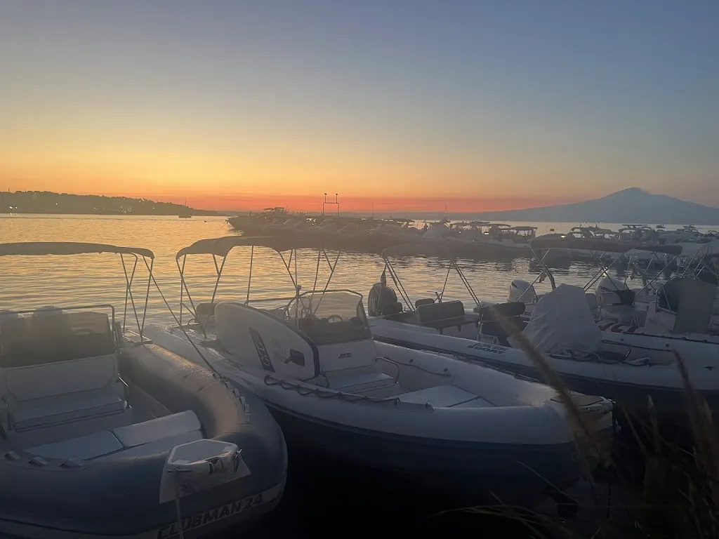 Lucian Korda_Al Pontile -(Brucoli)_Brucoli_review