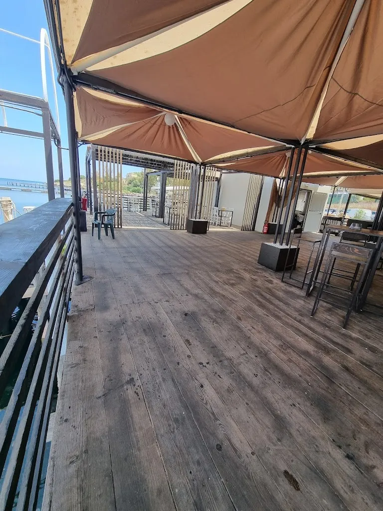 Raymond Zammit_Mare Di Brucoli - Lounge Bar e Restaurant_Brucoli_review