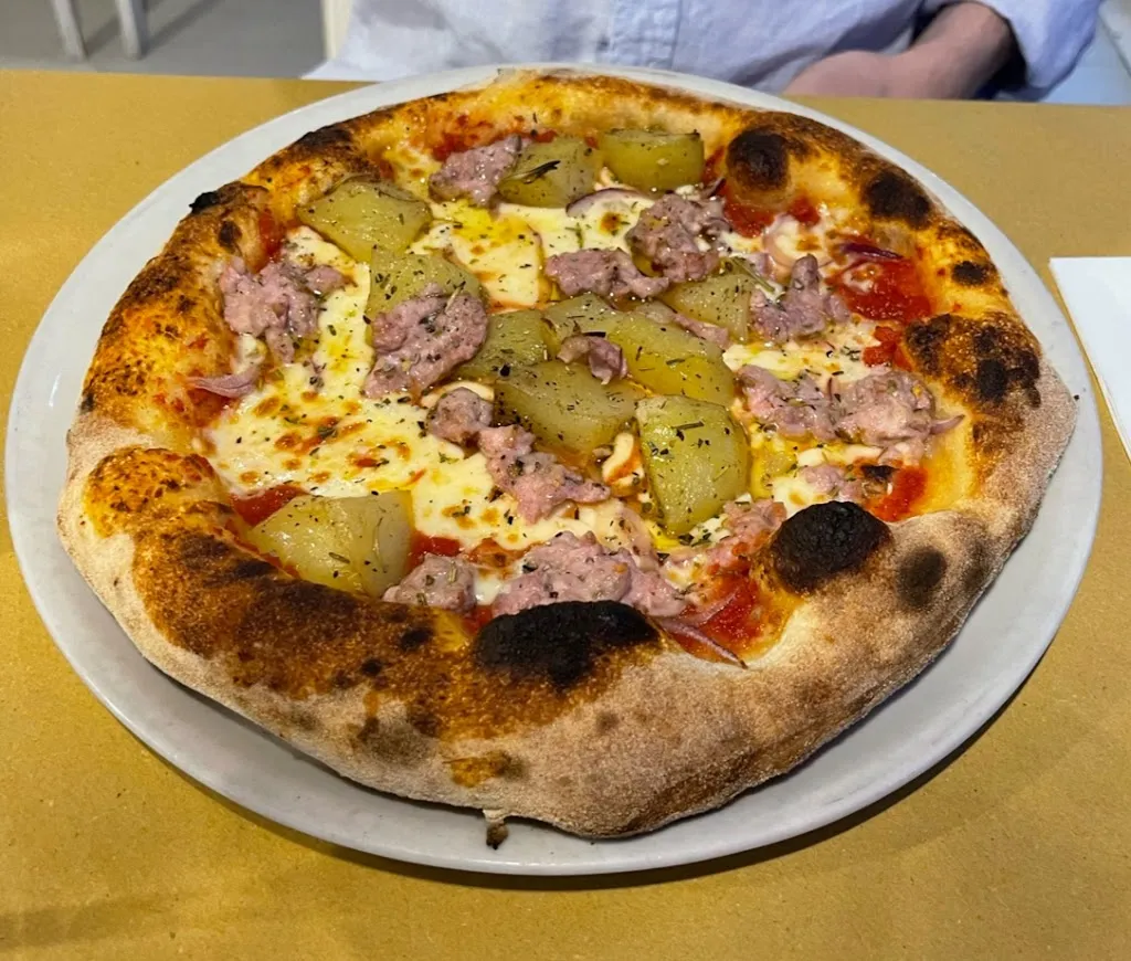 Emma Dobbs_Moplen_Brucoli_review