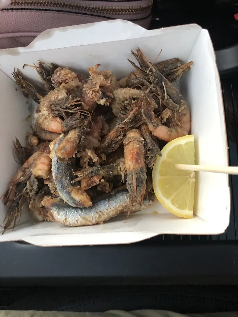 Sisili Fishlab Brucoli Friggitoria Gourmet restaurant in Brucoli