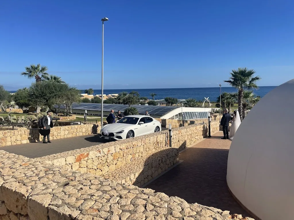 Xiaoying Qin_Capo Campolato Hotel & Banqueting_Brucoli_review