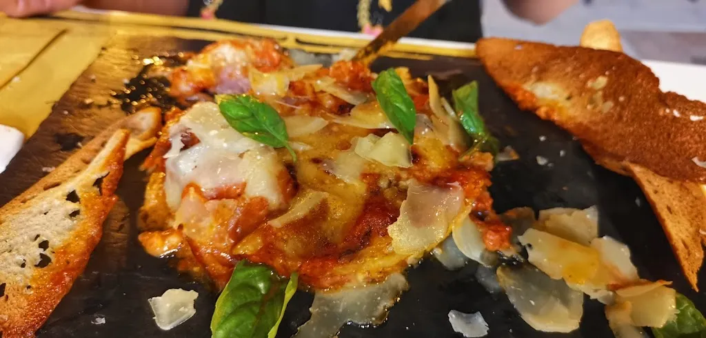 Antonio Di Maio (Anthos 47)_La Tana Dell'Orso Di Spinella Giuseppe_Calatabiano_review