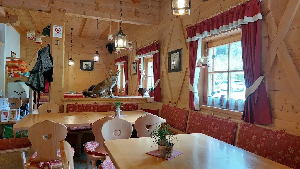 Baita Pramulin Hütte_Lamie di Olimpie-Selva_slider_image_1