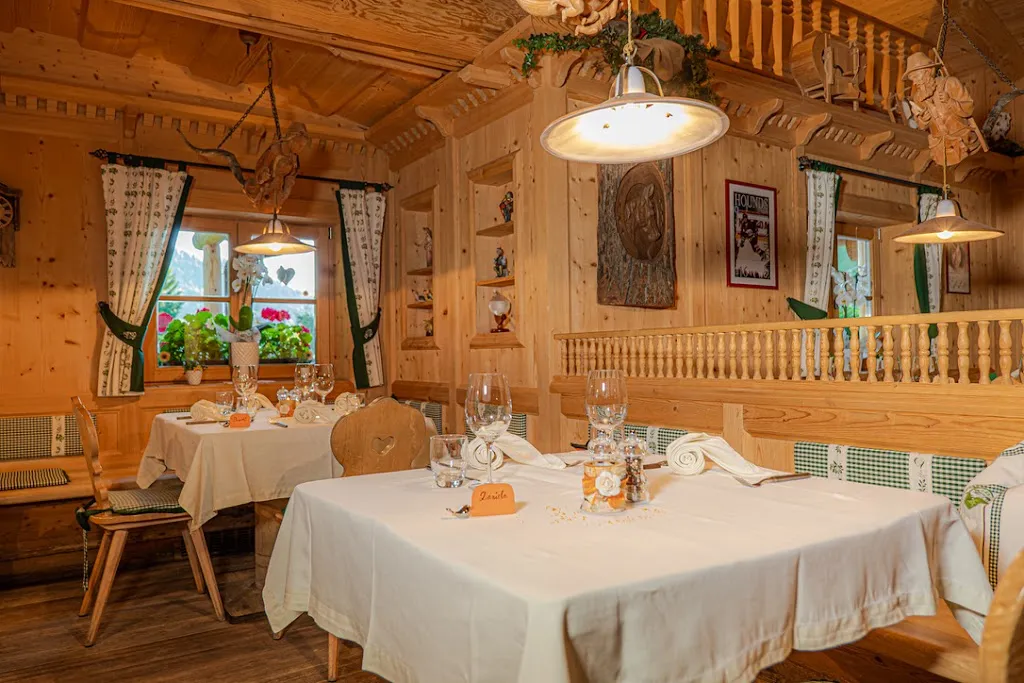 Baita Ciampac Hütte_Lamie di Olimpie-Selva_slider_image_1