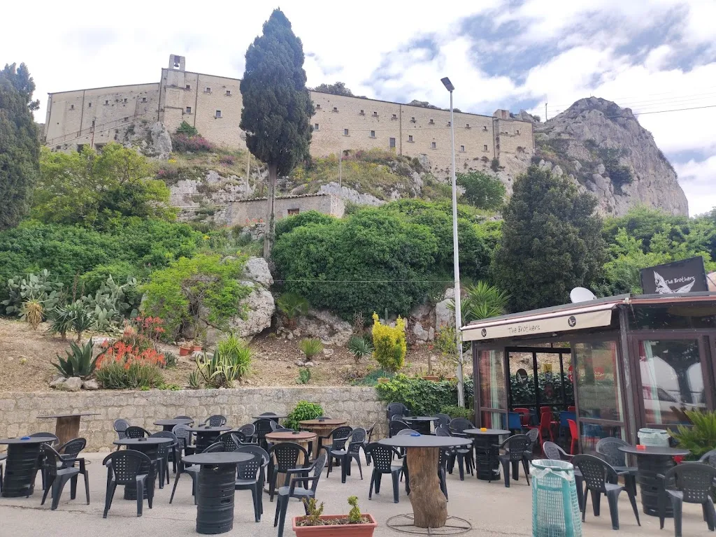 Mario Turturici_The brothers_Caltabellotta_review