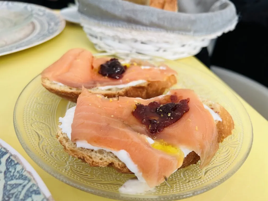 Diana P._Vineria Tanto di Cappello_Caltabellotta_review