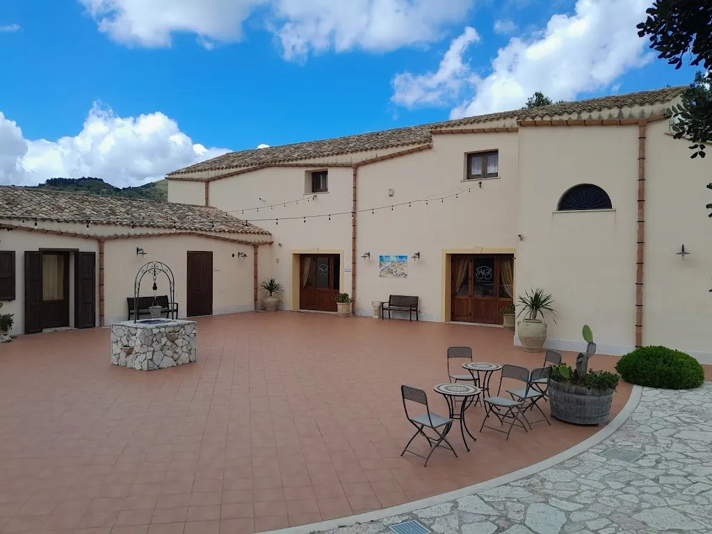 Ristorante @ Agriturismo Antichi Granai_Calatafimi_slider_image_3