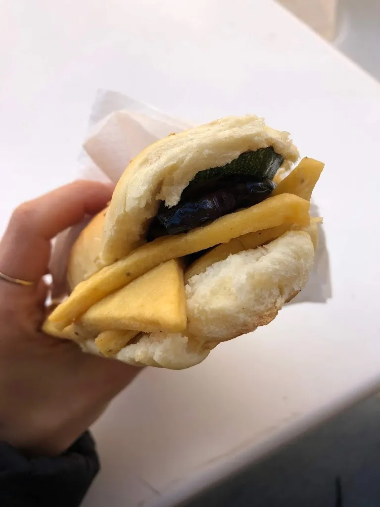 Alyssa D'Adamo_La Maison_Calatafimi_review