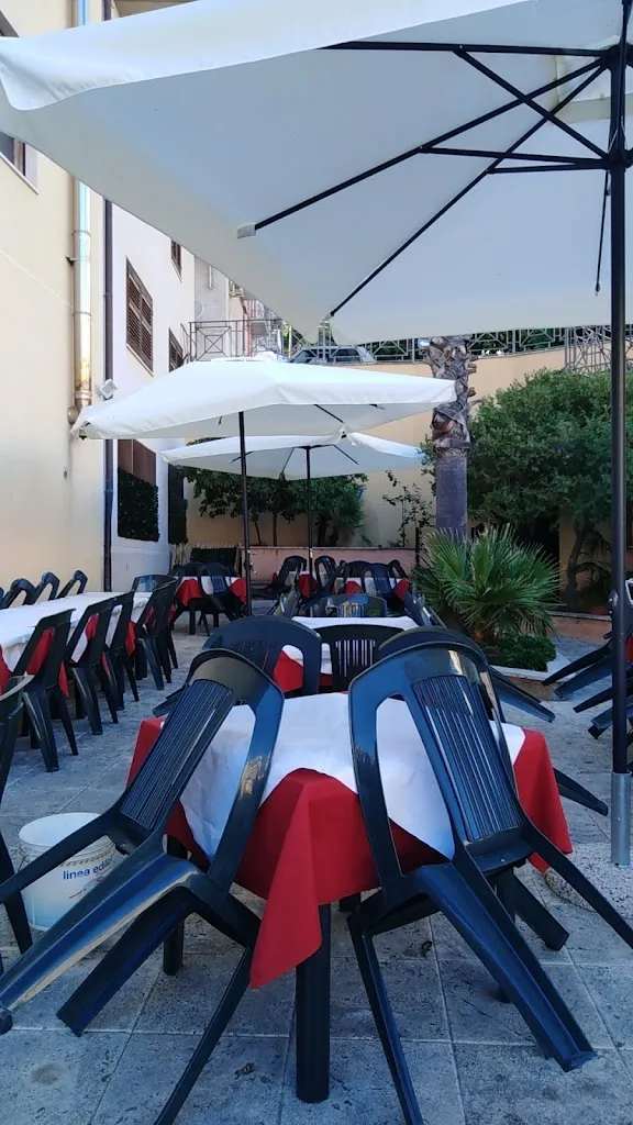 Pizzeria Dell'Orso restaurant in Calatafimi