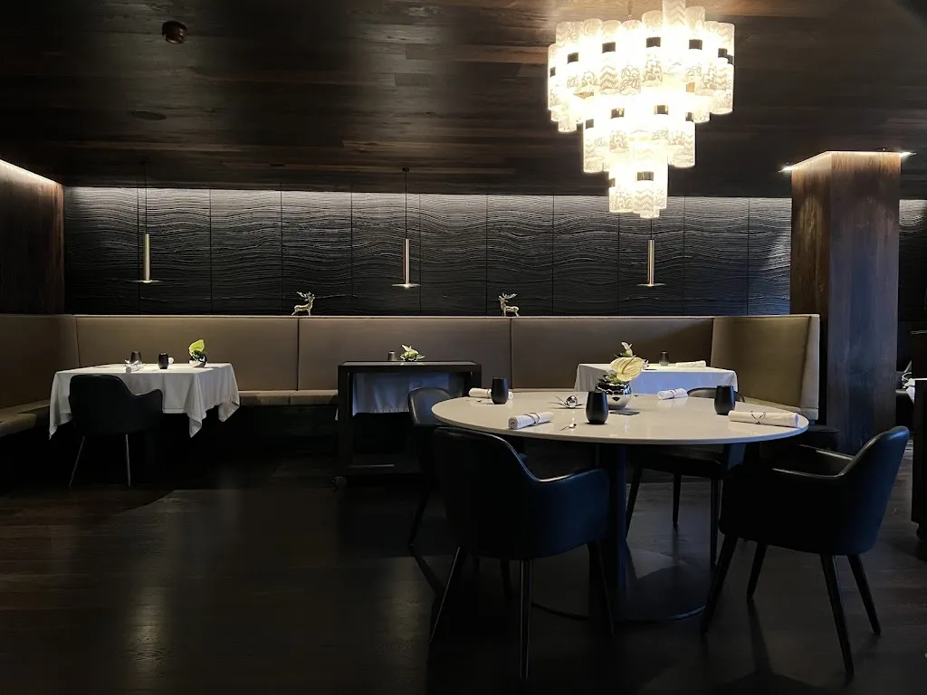 Alpenroyal Gourmet Restaurant_Lamie di Olimpie-Selva_slider_image_3