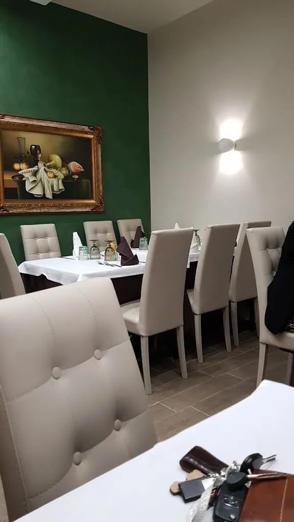 Vuscenza restaurant in Camastra