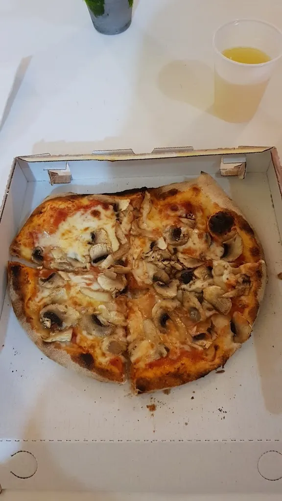 Menu_Pizzeria Milanese_Camastra_image_4