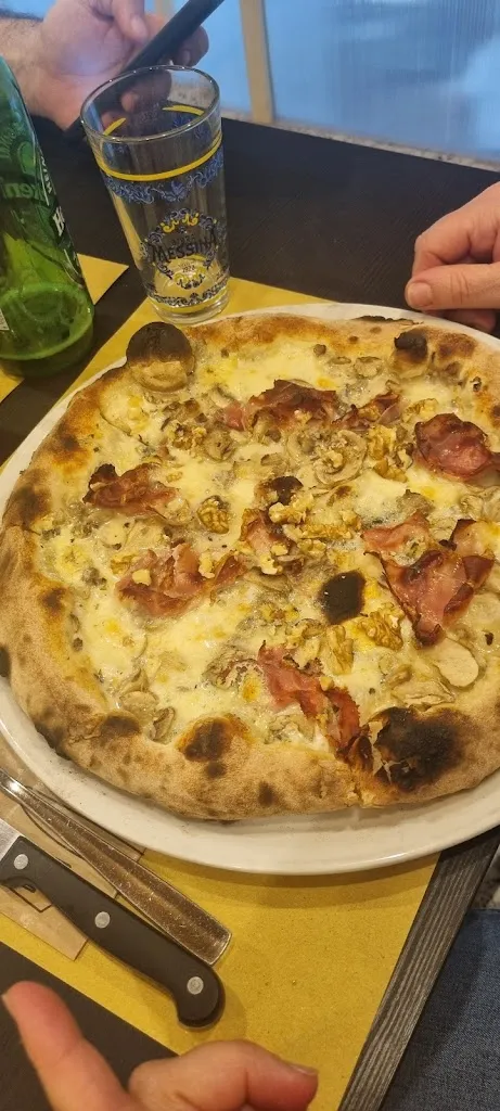 MASSIMO RAIA_Pizzeria Milanese_Camastra_review