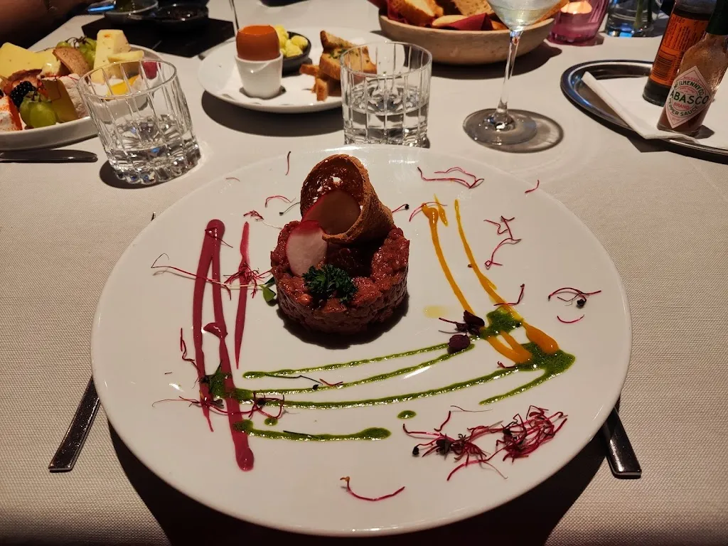 Speckkeller_Lamie di Olimpie-Selva_slider_image_2