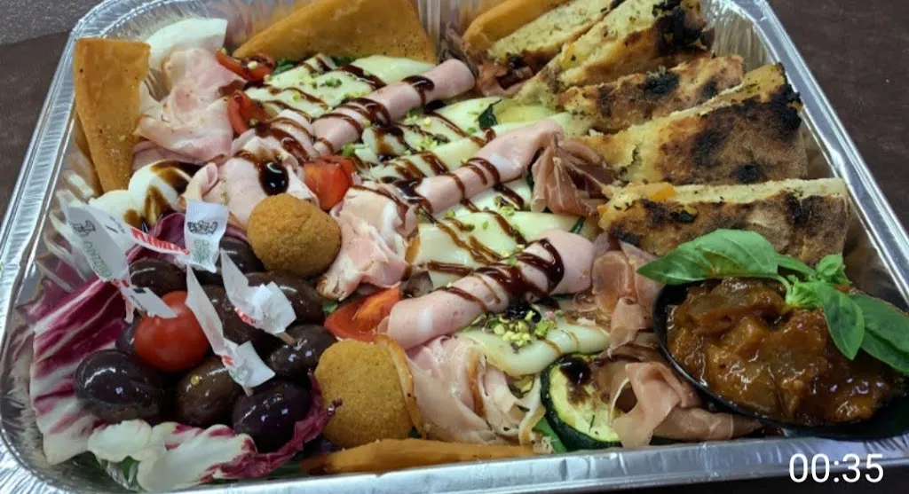 Menu_Pizzeria Totò_Camastra_image_7