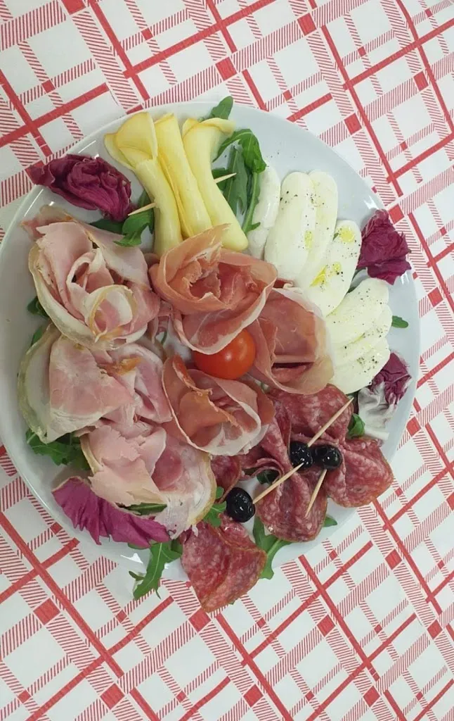 Menu_Pizzeria Totò_Camastra_image_8