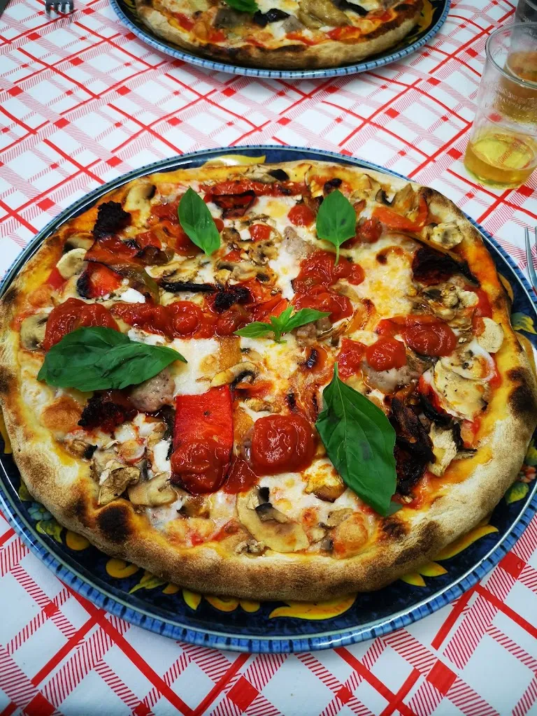 Agostino Pravatà_Pizzeria Totò_Camastra_review