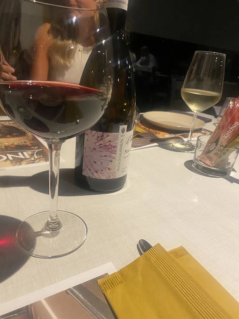 Claire Vastenhout_L'Incanto Pizzeria Gourmet #Apericena #Ristorante solo su Prenotazione entro le ore 18:00 #Pizza Senza Glutine_Caltagirone_review