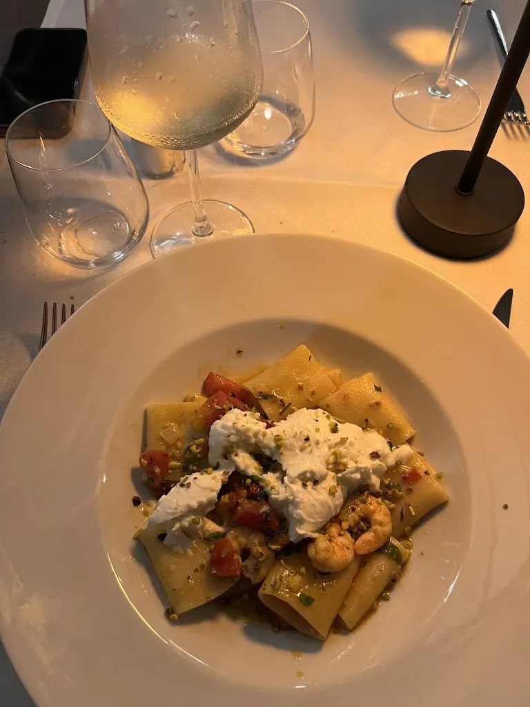 gianluca ferlito_Brasserie Chic_Caltagirone_review