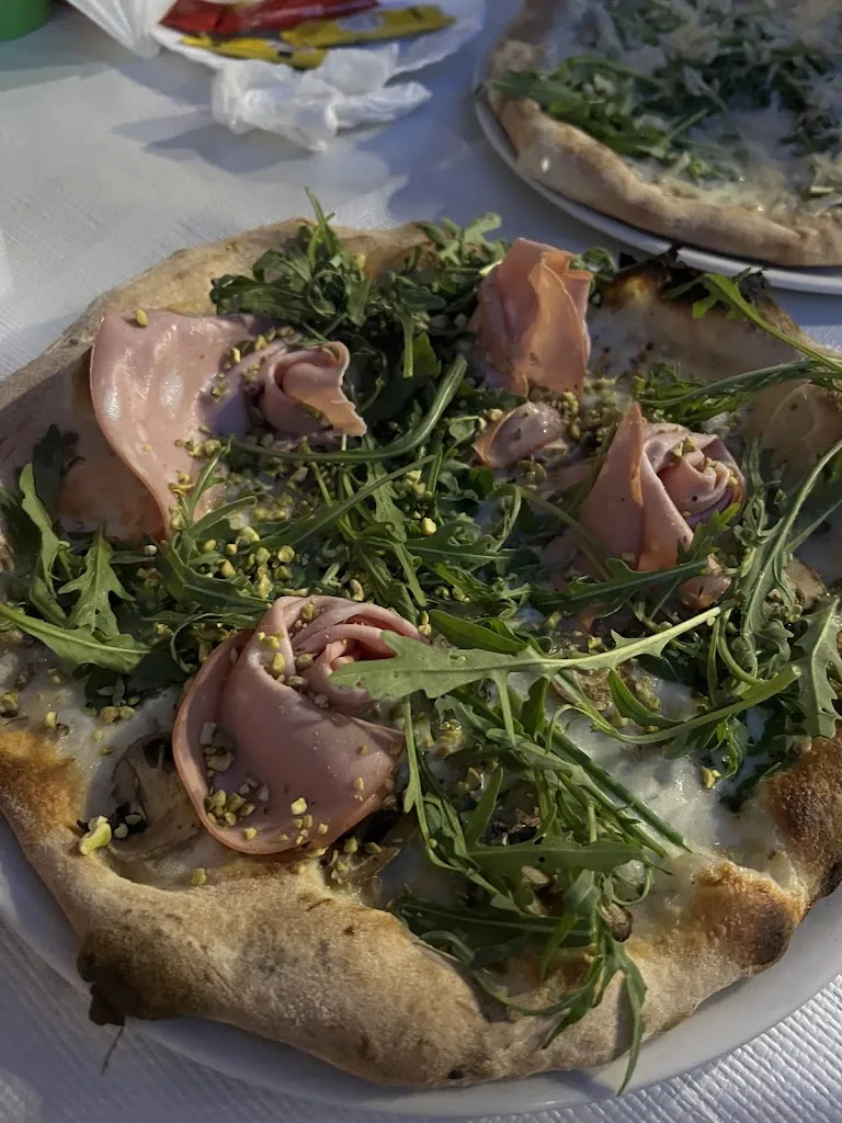 Tino Giannino_Pizzeria 80 fame_Campobello di Licata_review