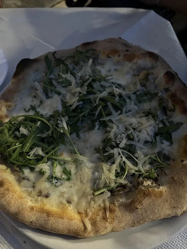 Pizzeria 80 fame restaurant in Campobello di Licata