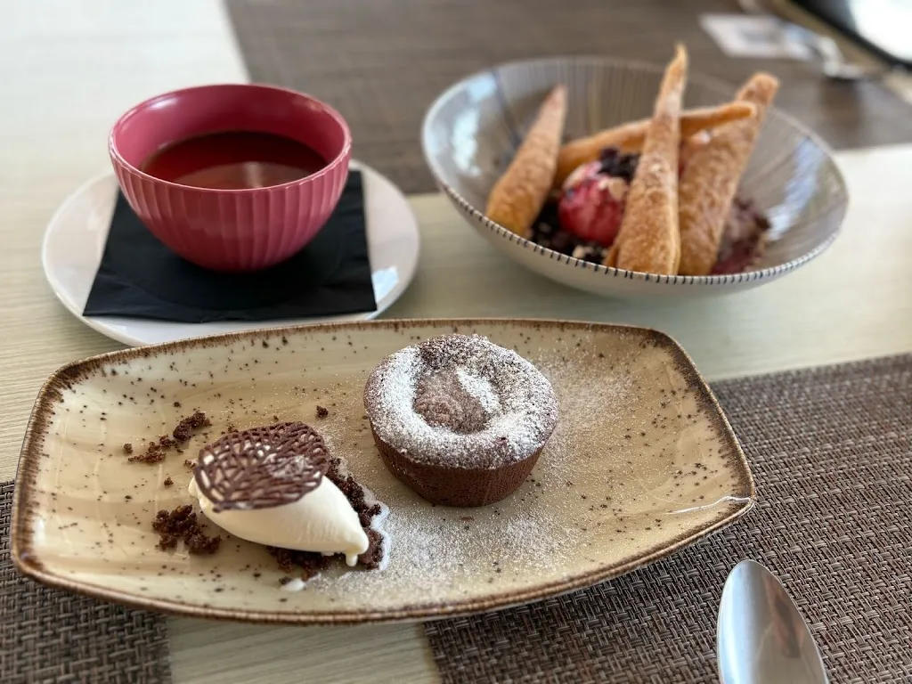 Nikki McCarron_Makanan_Campofelice di Roccella_review