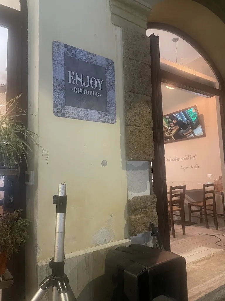 MARGHERITA DURANTE_Enjoy Ristopub_Campofelice di Roccella_review