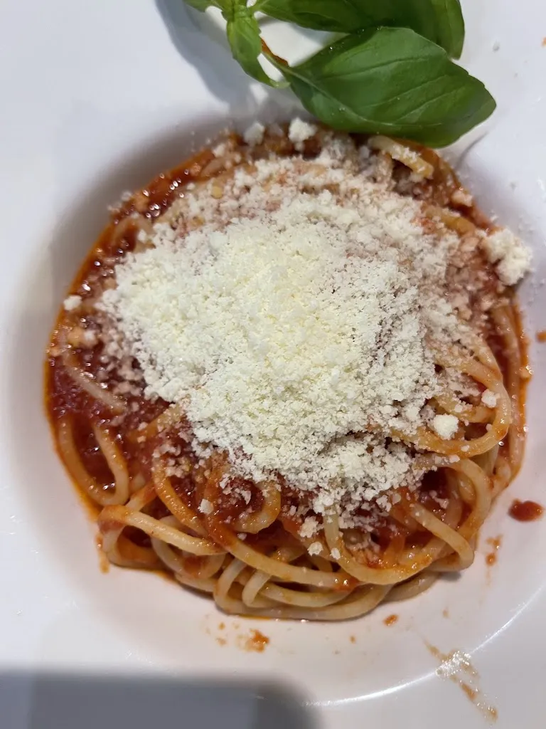 Nikki Kadak_Prosit di Linda & Mimmo_Campofelice di Roccella_review