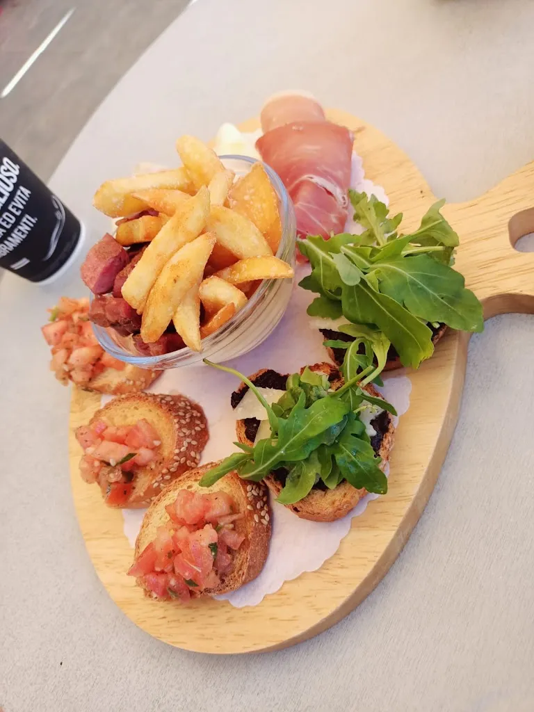 Arkadiusz Lech_Lido Azzurro Stabilimento Balneare Ristorante Panineria Bar_Campofelice di Roccella_recensione