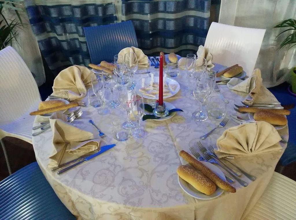 Lido Azzurro Stabilimento Balneare Ristorante Panineria Bar restaurant in Campofelice di Roccella