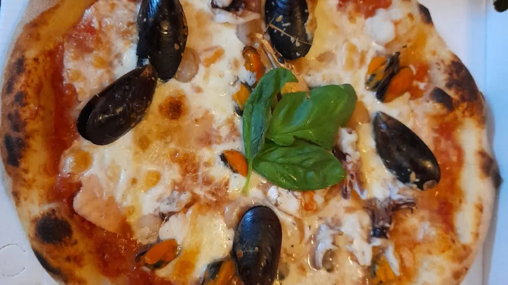 Pizzeria praia mare_Campofelice di Roccella_slider_image_3