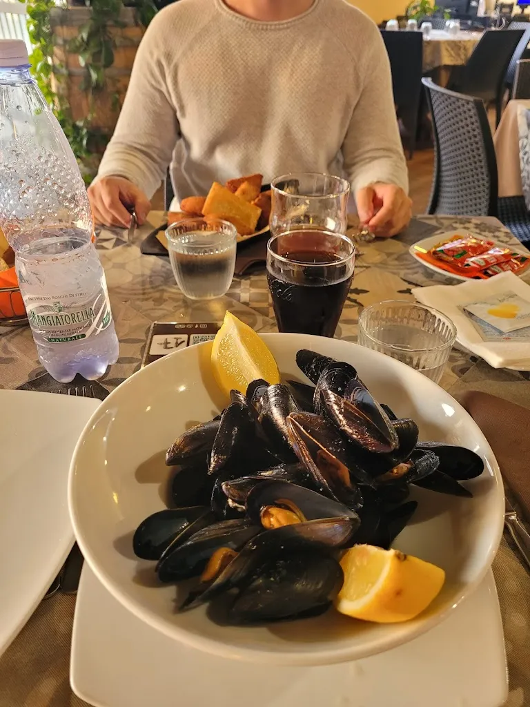 Alessia_A Paranza_Campofelice di Roccella_review