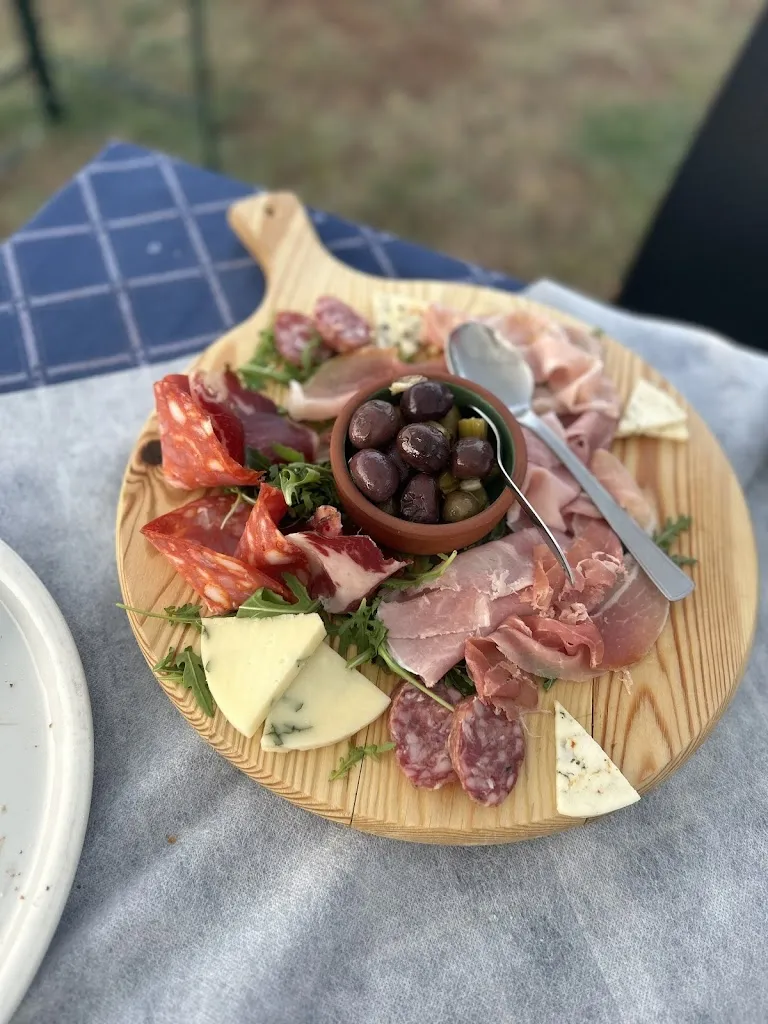 Louise Guinan_Agri Sabatù_Canicattini Bagni_review