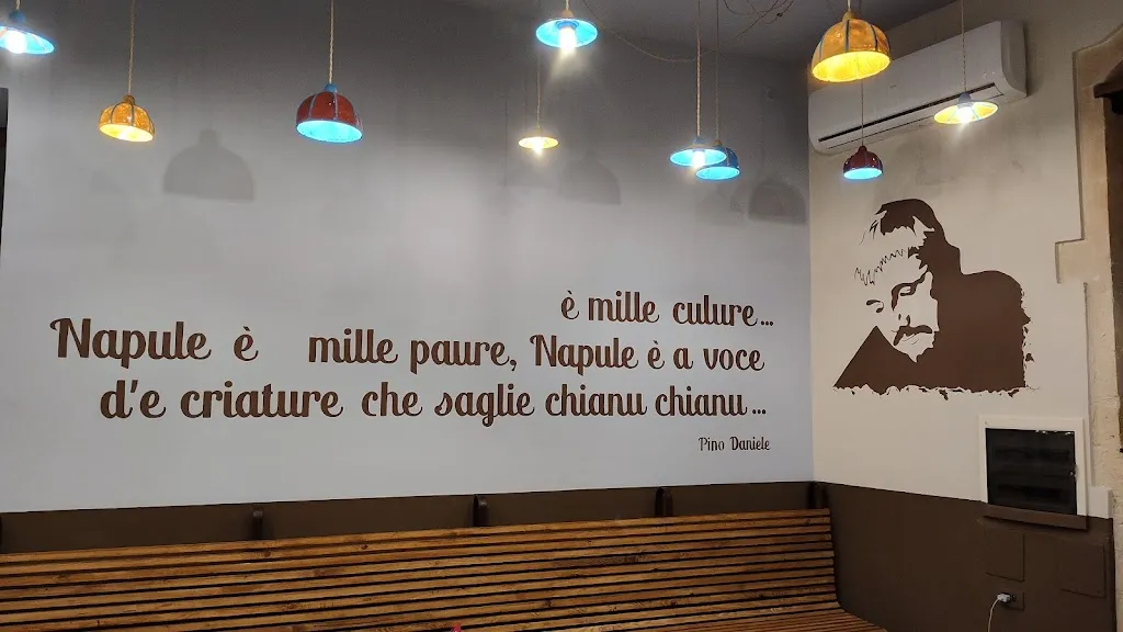 Carlo Salemi_Napulè_Canicattini Bagni_review