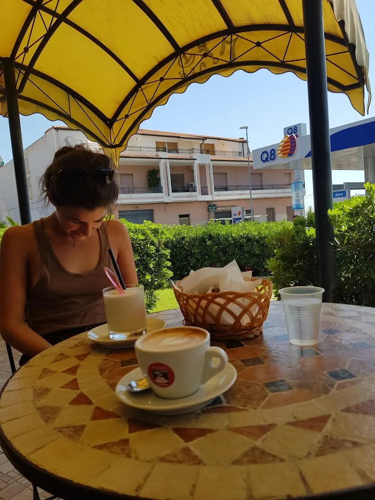 Machiel Monninkhof _Med Cafè_Canicattini Bagni_review