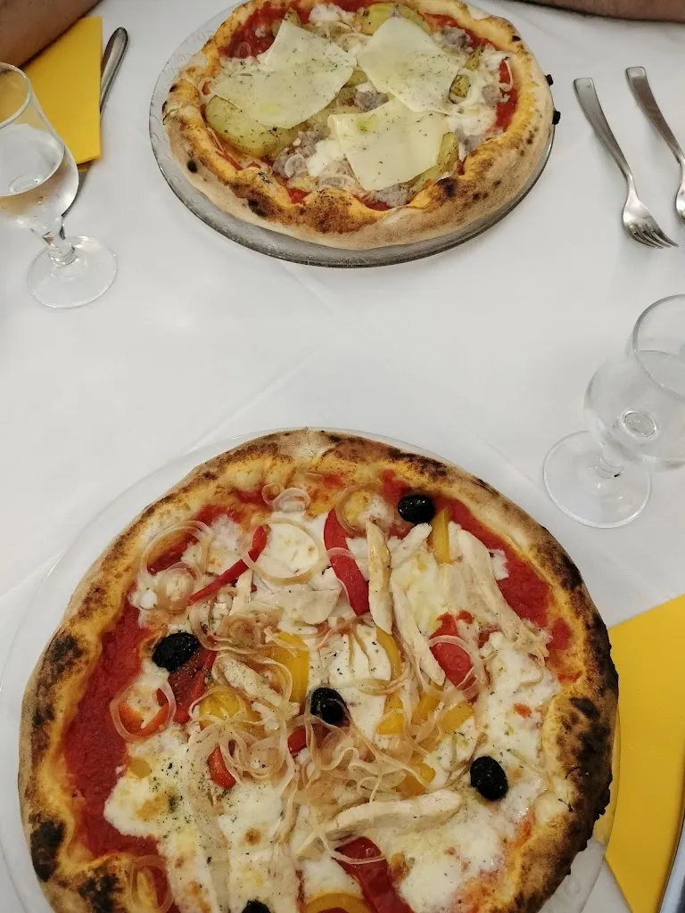 Marta Iglesias García_Antica Trattoria & Pizzeria da Orazio_Caltanissetta_review