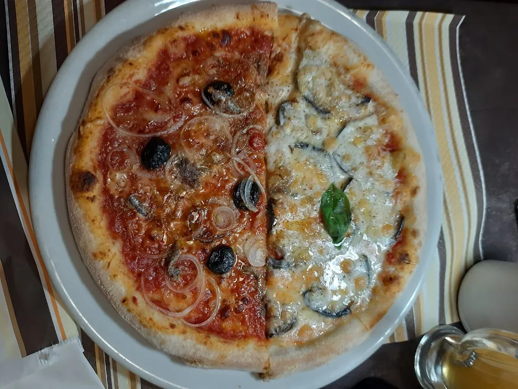 Emilia Grilli_La Scalinata_Caltanissetta_review