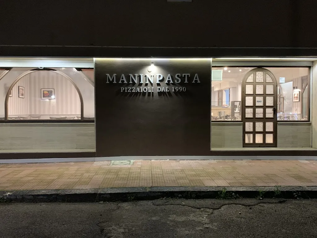 Pizzeria Maninpasta Pizzaioli dal 1990 restaurant in Caltanissetta