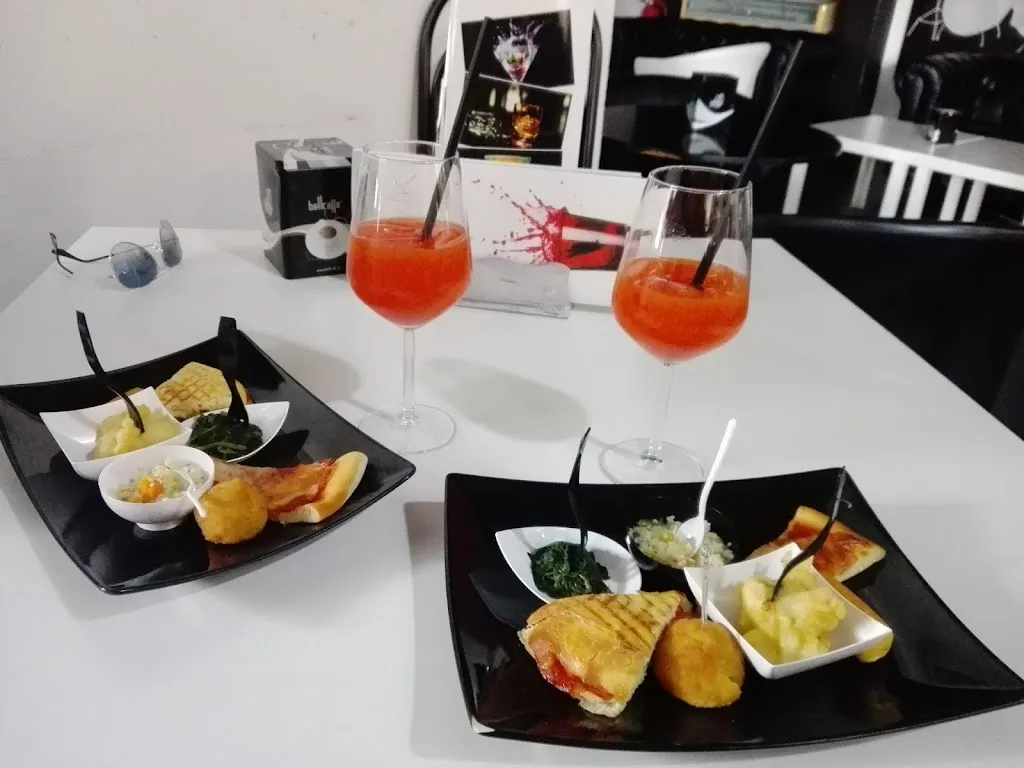 Black and white_Caltanissetta_slider_image_3