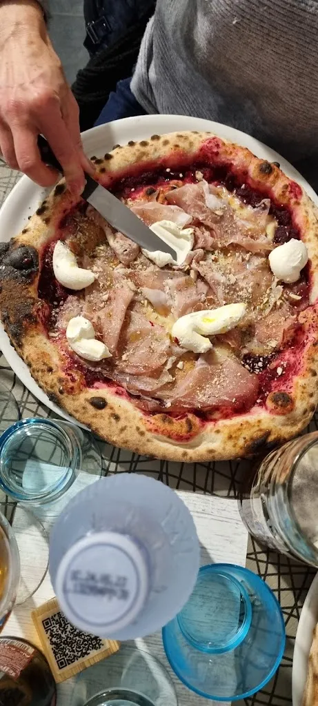 Salvatore Paci_Milano Ristopub Pizzeria_Caltanissetta_review