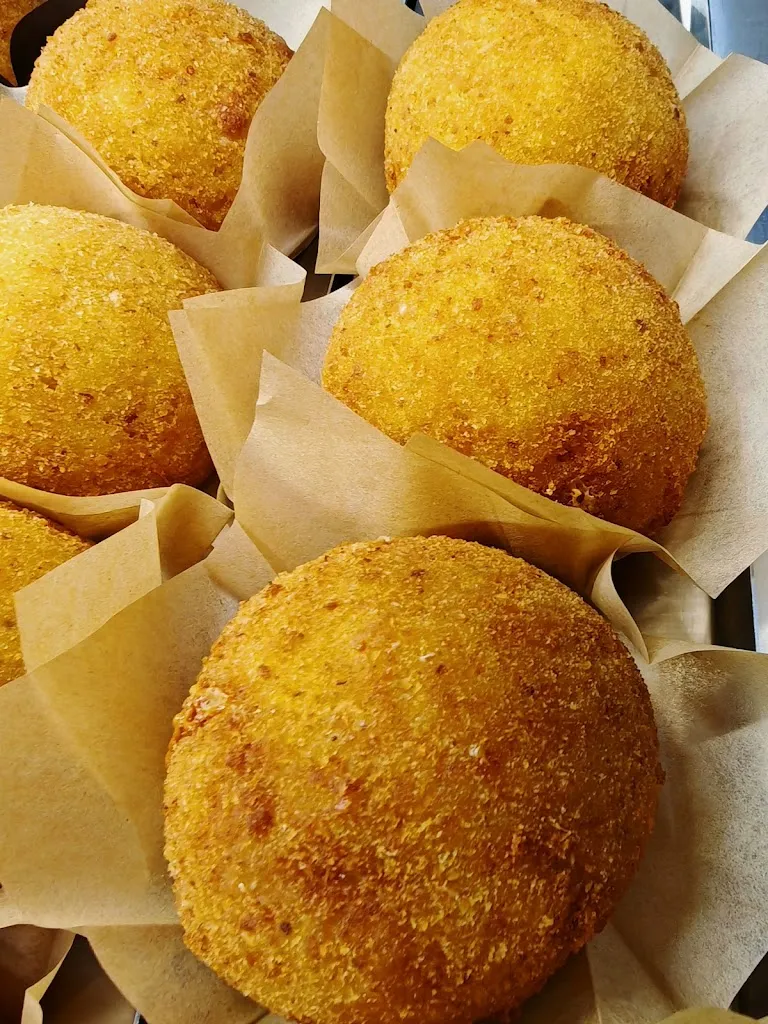 mikys C_N'arancina Speciale_Caltanissetta_review